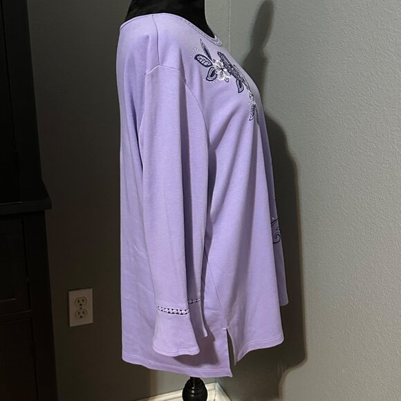 Alfred Dunner Blouse XL Embroidered Floral Top Wisteria Lane Purple NWT Classic - Picture 9 of 9